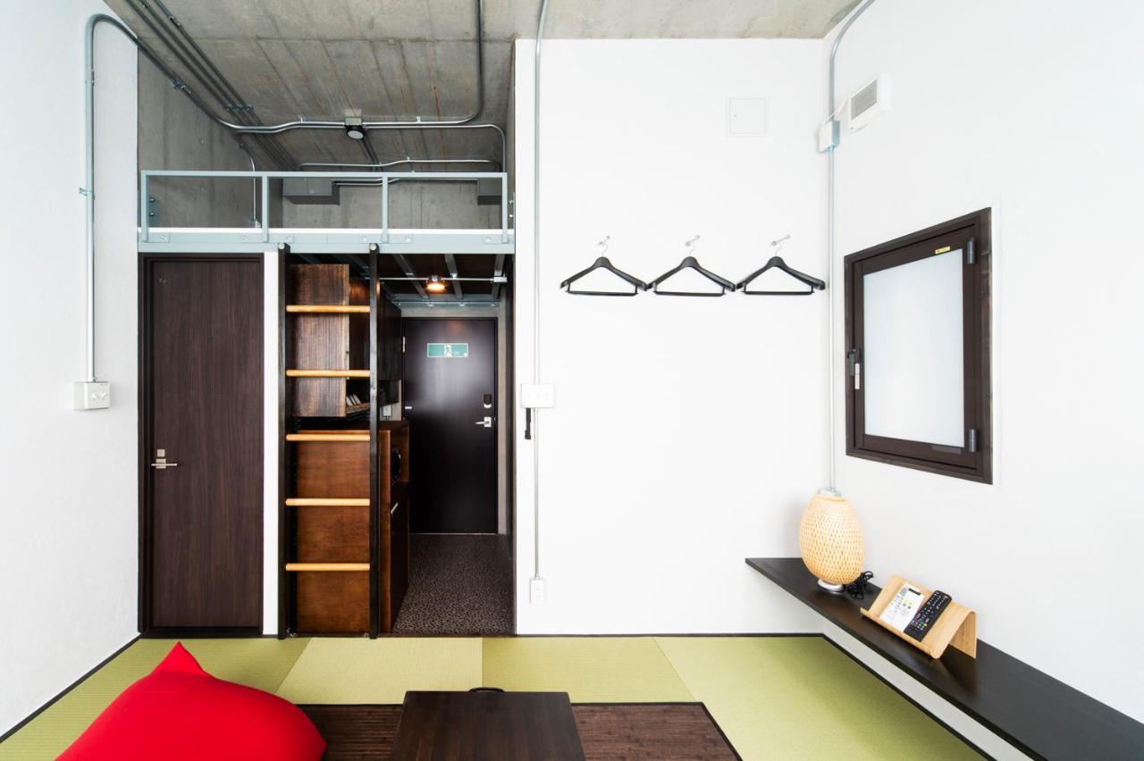 Triple Room with Shared Bathroom 501