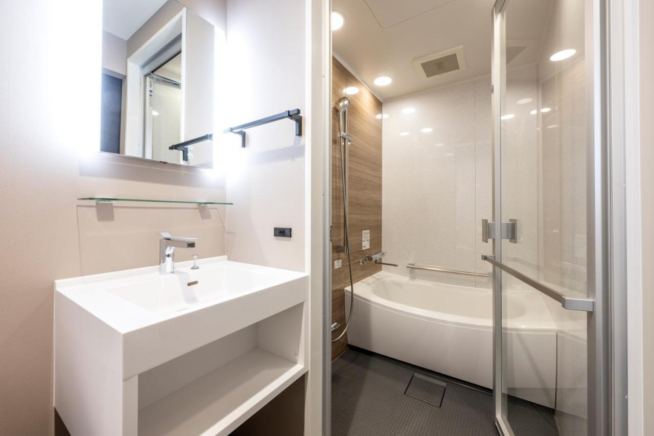 Eckdreibettzimmer