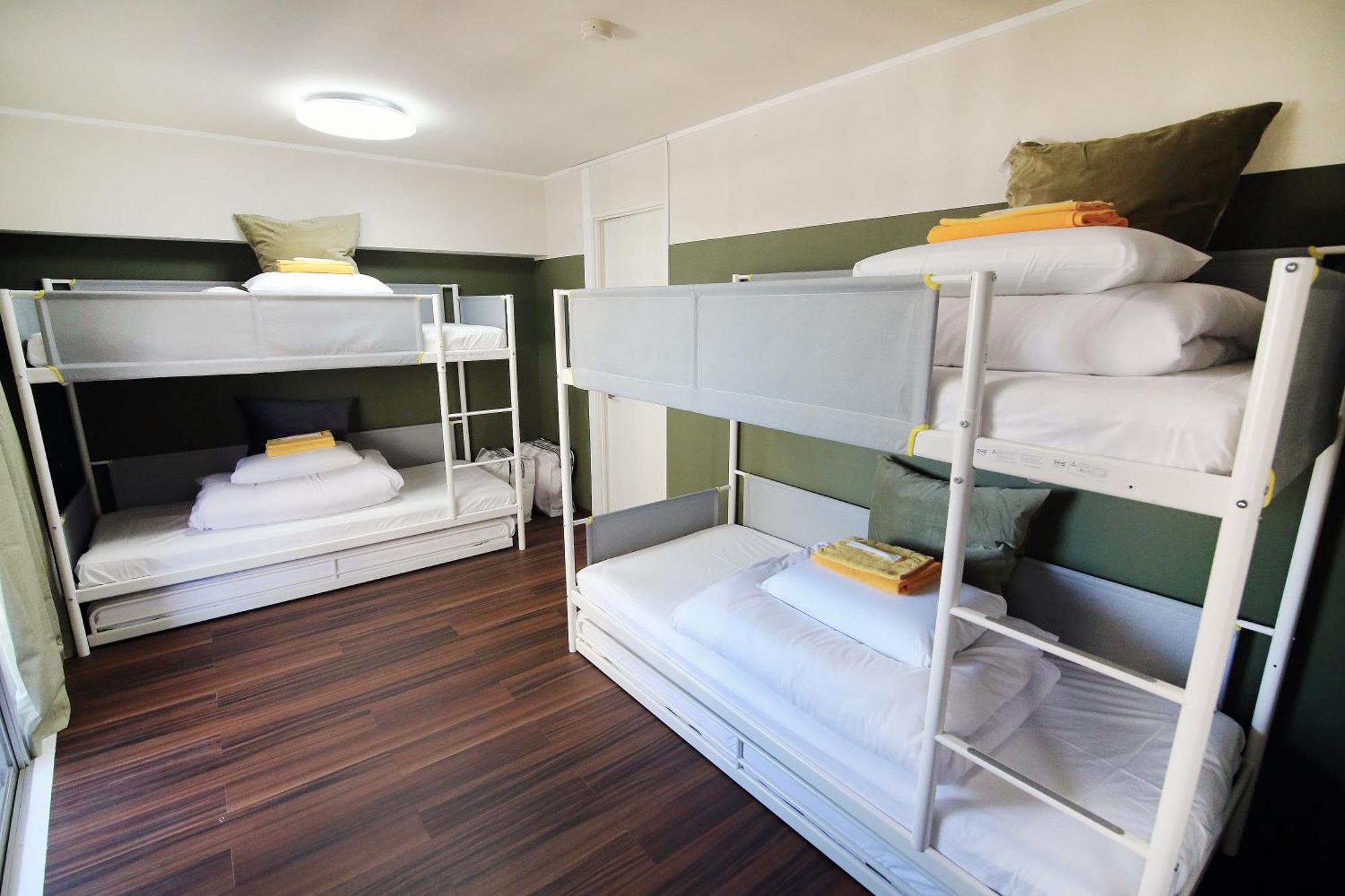 Deluxe Family Suite