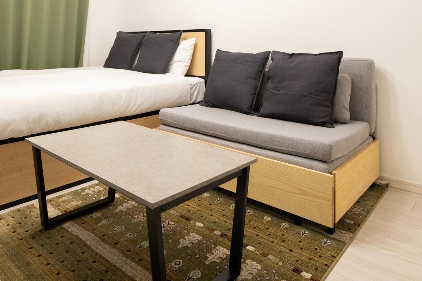 One-Bedroom Apartment