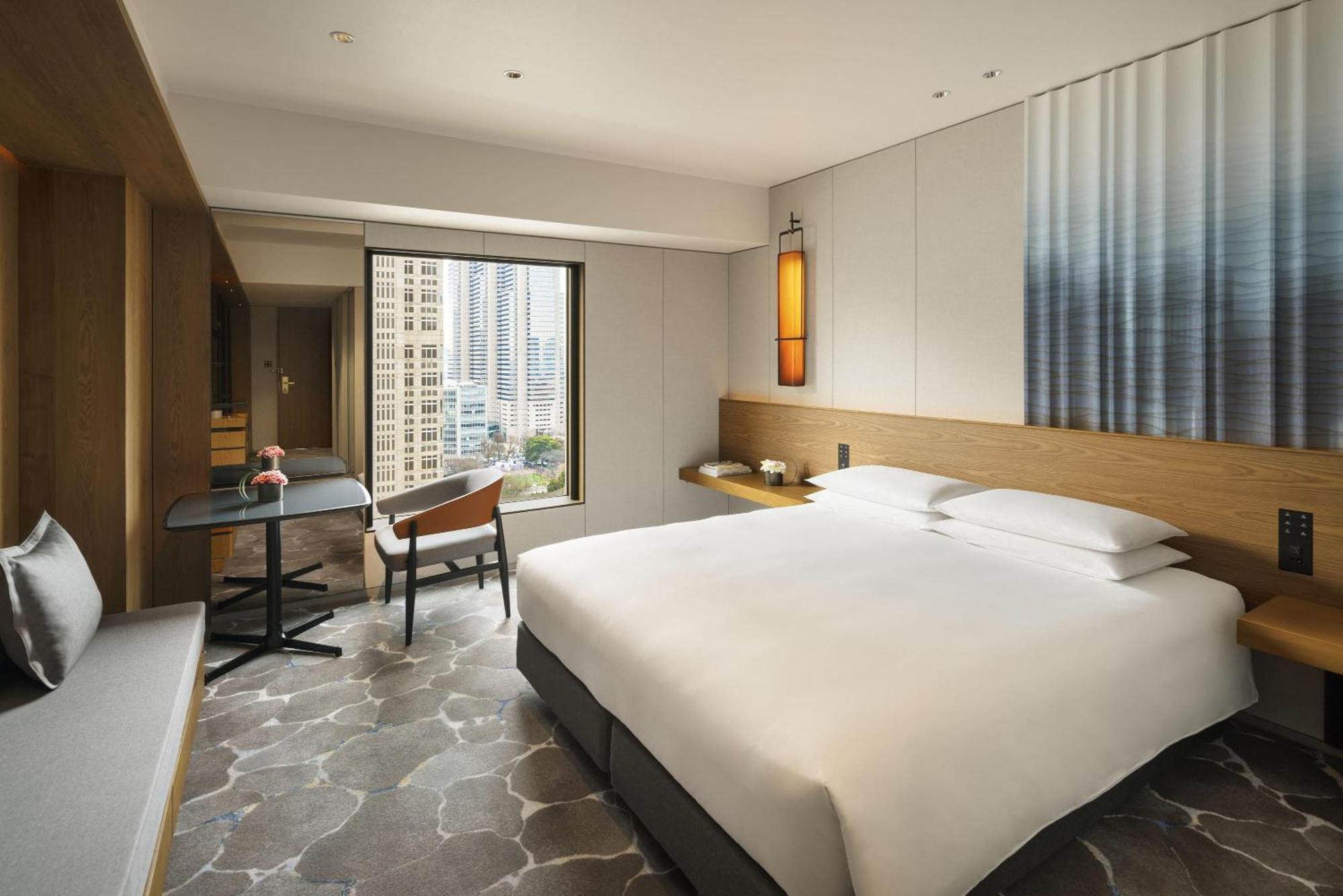 Deluxe Zimmer mit Kingsize-Bett und Parkblick