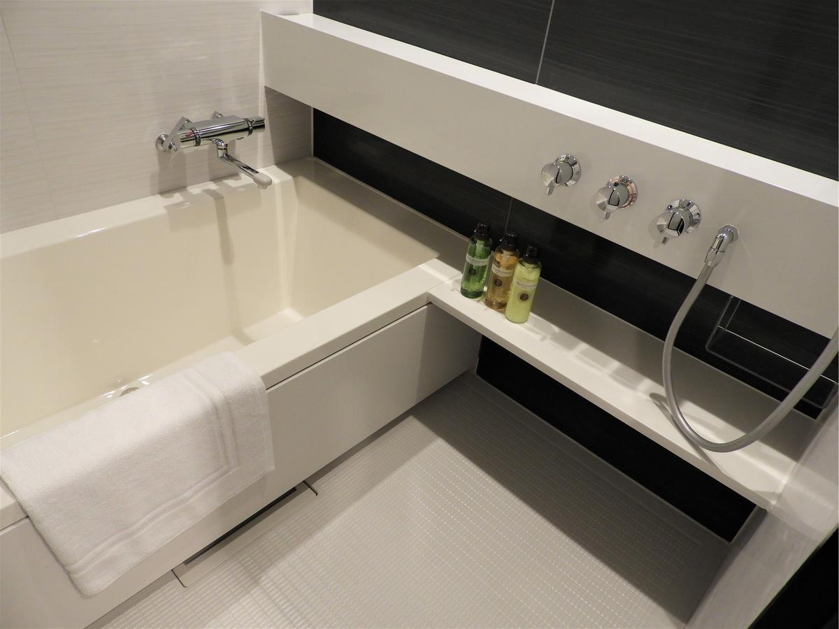 Two Bedroom Suite with Kitchen - Non-Smoking - Monthly Plan(Cleaning once a week)