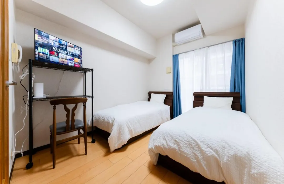Shin-Okubo Sta・1 Min Walk/　Shinjuku Sta 2Min/　Switch-1