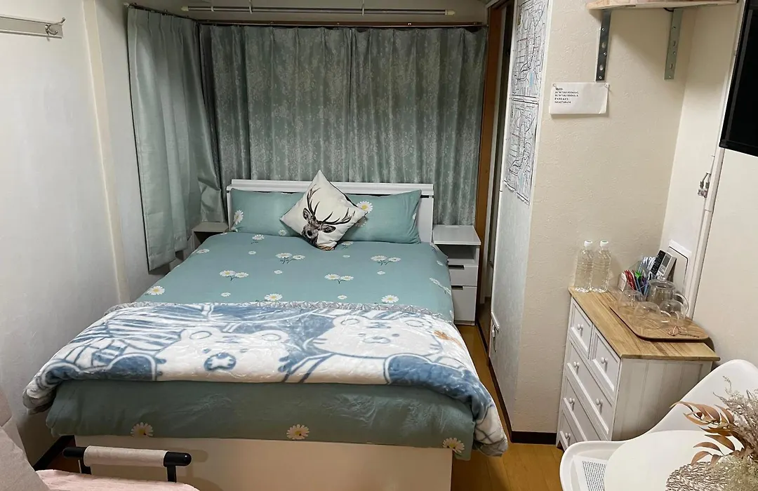 新宿安靜の家-A Quiet Home In Shinjuku - A 26 Square Meter Double Bed Room That Feels Like Home206-1
