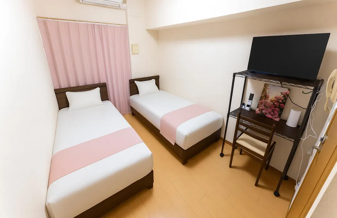 Shin-Okubo Sta・1 Min Walk/　Shinjuku Sta 2Min/　Switch-1