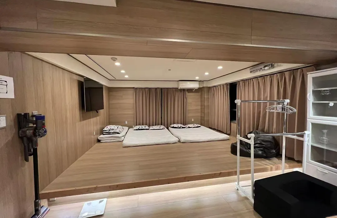 Ueno House-Tt0135-1
