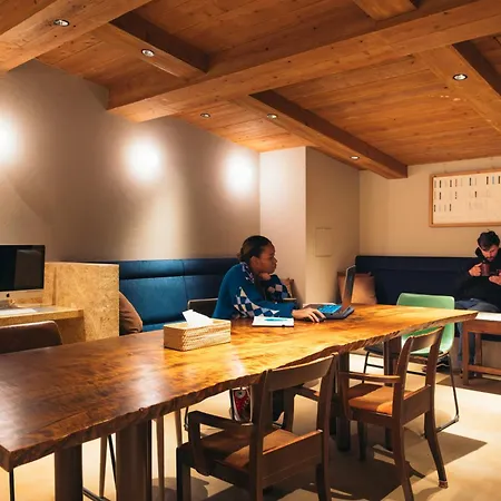 Nui. Hostel & Bar Lounge-3
